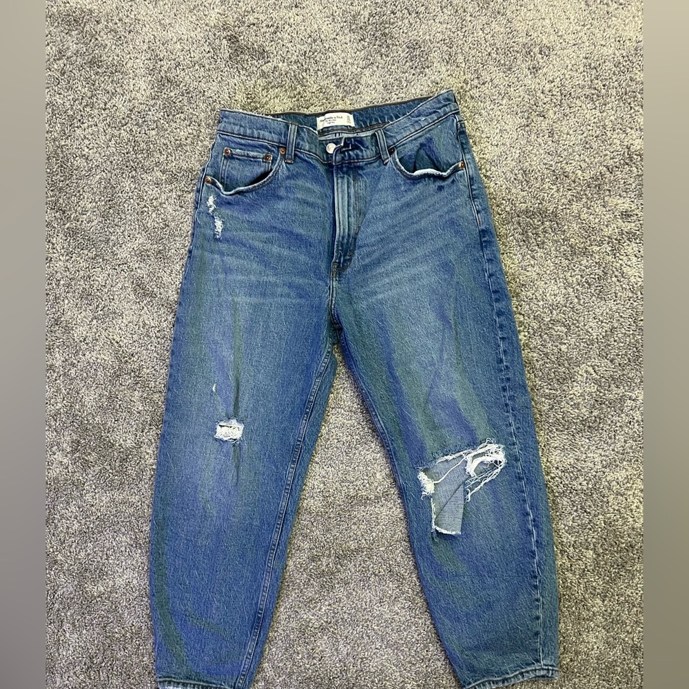 Abercrombie The ‘80’s Mom High Rise Jean
